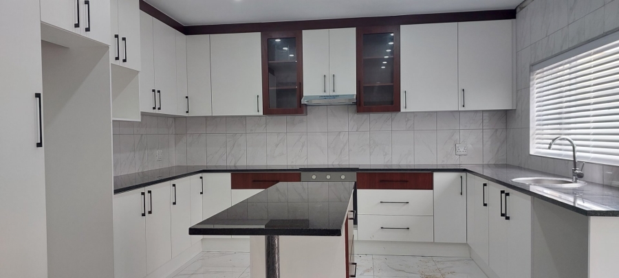 4 Bedroom Property for Sale in College Hill Eastern Cape